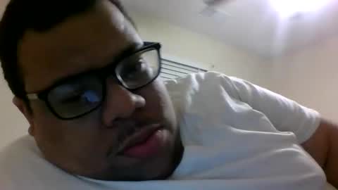 Snapshot of manly22 chatting on 11/17/25, 04:07 TIM online show from 11/17/25, 04:07