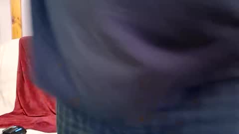 Snapshot of manlymanson chatting on 04/12/26, 11:43 Dickinabox online show from 04/12/26, 11:43