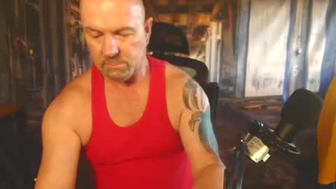 Snapshot of manlyprisonguy2 chatting on 07/12/26, 06:32 Manly online show from 07/12/26, 06:32