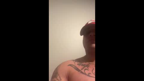 Snapshot of manmuscles3 chatting on 02/25/25, 09:31 manmuscles3 online show from 02/25/25, 09:31