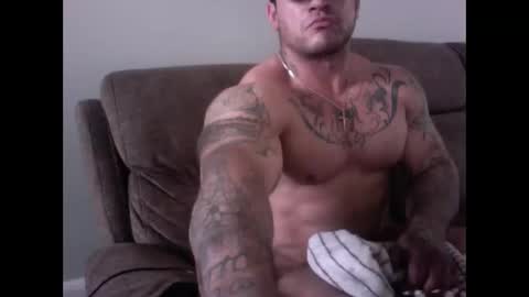 Snapshot of manmuscles3 chatting on 03/01/25, 02:55 manmuscles3 online show from 03/01/25, 02:55