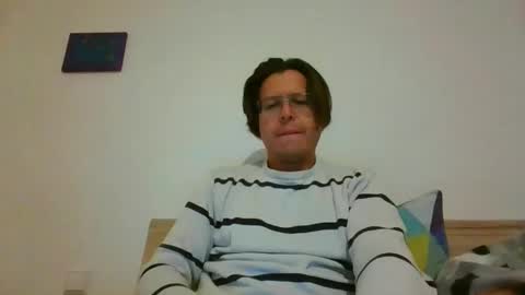 Snapshot of manncr chatting on 09/24/25, 06:39 manncr online show from 09/24/25, 06:39