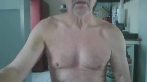 manngrossbite online show from 01/06/25, 09:08