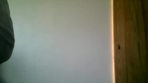 Snapshot of mannhirych chatting on 10/01/25, 05:41 mannhirych online show from 10/01/25, 05:41