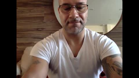 david 77977 online show from 01/17/25, 04:47