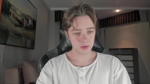 Snapshot of mannyforreal chatting on 02/13/25, 05:44 mannyforreal online show from 02/13/25, 05:44