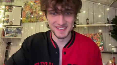 Snapshot of manolein chatting on 12/30/24, 09:50 manolein online show from 12/30/24, 09:50