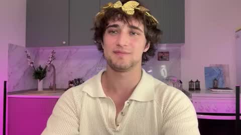 Snapshot of manolein chatting on 09/25/25, 10:35 manolein online show from 09/25/25, 10:35