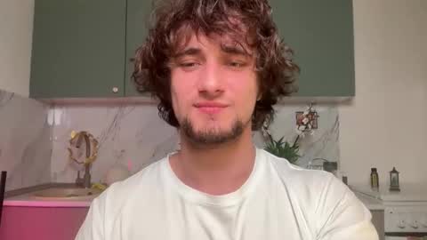 Snapshot of manolein chatting on 11/18/25, 07:51 manolein online show from 11/18/25, 07:51