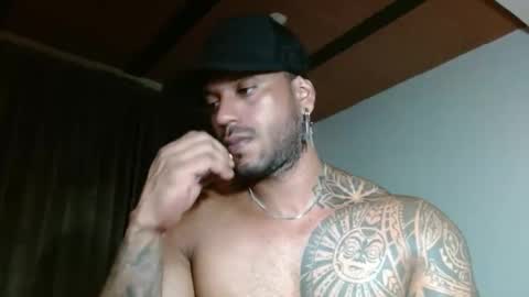 Snapshot of manolofitt chatting on 03/17/26, 02:16 Manolo online show from 03/17/26, 02:16