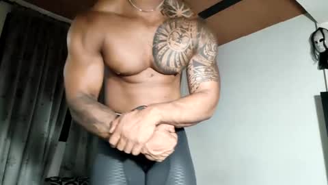 Snapshot of manolofitt chatting on 04/02/26, 01:36 Manolo online show from 04/02/26, 01:36