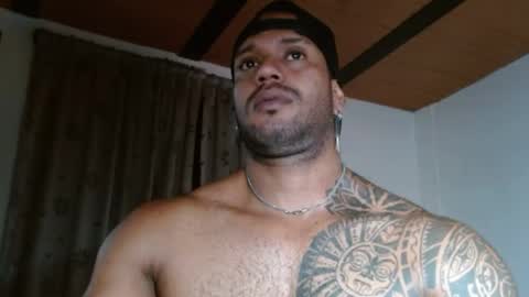 Snapshot of manolofitt chatting on 04/28/26, 03:39 Manolo online show from 04/28/26, 03:39
