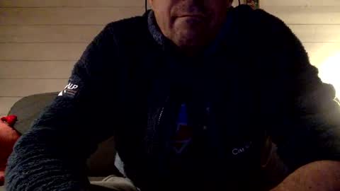 Snapshot of manpower2012 chatting on 12/23/24, 12:03 Manpo online show from 12/23/24, 12:03