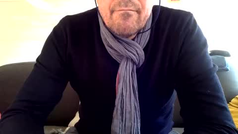 Snapshot of manpower2012 chatting on 12/26/24, 11:54 Manpo online show from 12/26/24, 11:54