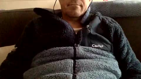 Snapshot of manpower2012 chatting on 12/30/24, 12:20 Manpo online show from 12/30/24, 12:20