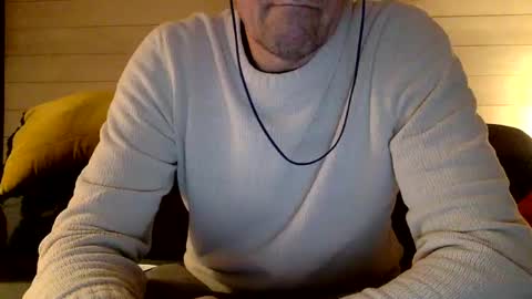 Snapshot of manpower2012 chatting on 03/02/25, 10:48 Manpo online show from 03/02/25, 10:48