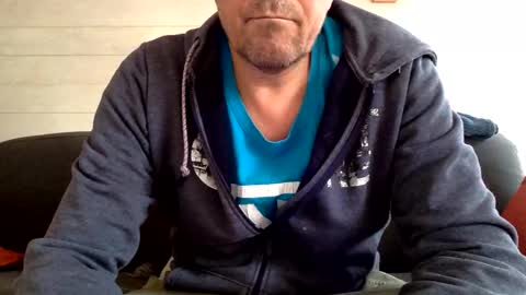 Snapshot of manpower2012 chatting on 09/14/25, 11:20 Manpo online show from 09/14/25, 11:20