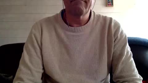 Snapshot of manpower2012 chatting on 09/29/25, 10:53 Manpo online show from 09/29/25, 10:53