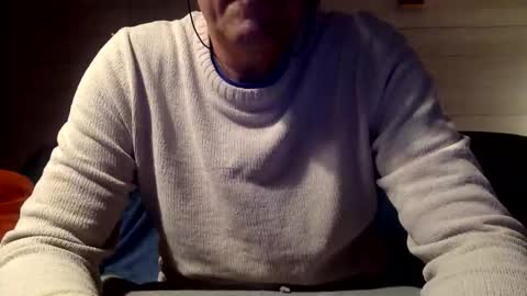 Snapshot of manpower2012 chatting on 10/06/25, 09:23 Manpo online show from 10/06/25, 09:23