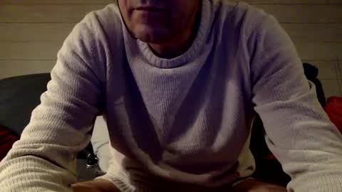 Snapshot of manpower2012 chatting on 10/22/25, 06:24 Manpo online show from 10/22/25, 06:24