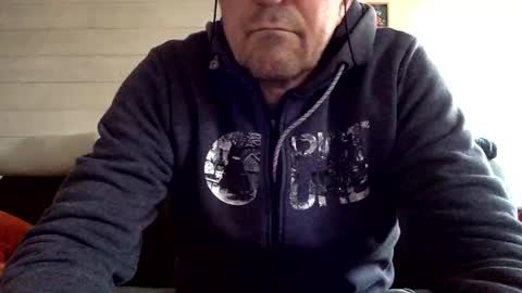 Snapshot of manpower2012 chatting on 10/28/25, 08:29 Manpo online show from 10/28/25, 08:29