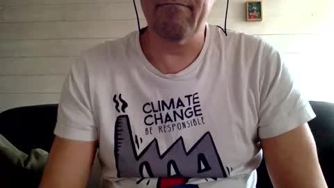 Snapshot of manpower2012 chatting on 12/01/25, 11:48 Manpo online show from 12/01/25, 11:48