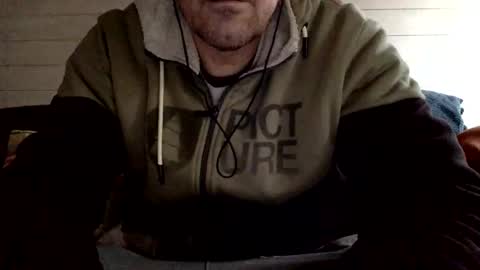 Snapshot of manpower2012 chatting on 12/22/25, 08:55 Manpo online show from 12/22/25, 08:55