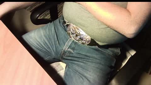 manswed online show from 12/21/24, 08:43