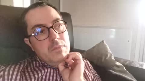 Snapshot of manu5933 chatting on 01/06/25, 01:08 manu5933 online show from 01/06/25, 01:08