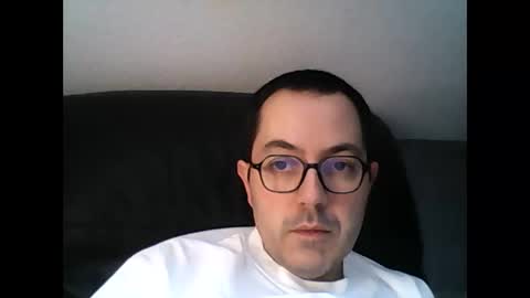 Snapshot of manu5933 chatting on 02/18/25, 01:00 manu5933 online show from 02/18/25, 01:00