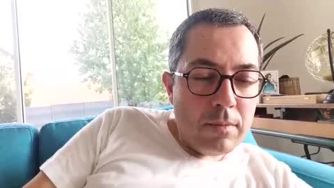 Snapshot of manu5933 chatting on 10/13/25, 10:48 manu5933 online show from 10/13/25, 10:48