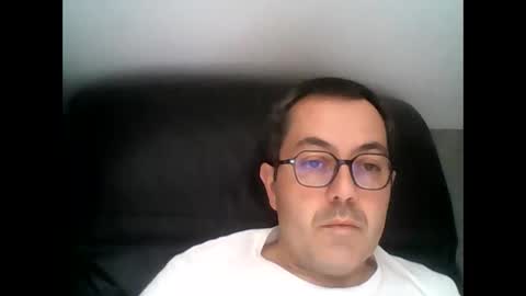 Snapshot of manu5933 chatting on 10/17/25, 12:41 manu5933 online show from 10/17/25, 12:41