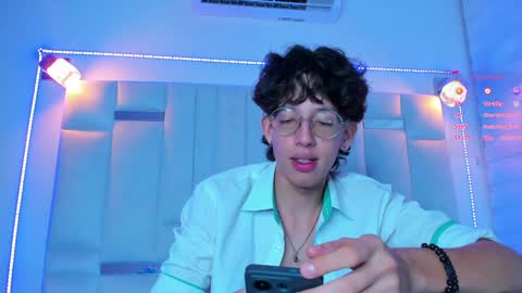 Manuel online show from 01/17/25, 12:42