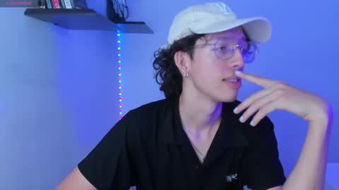 Manuel online show from 02/26/25, 07:38