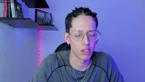 Manuel online show from 03/11/25, 07:58