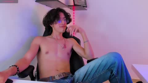 Manuel online show from 10/04/25, 08:23