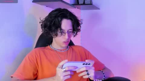 Manuel online show from 11/20/25, 02:23