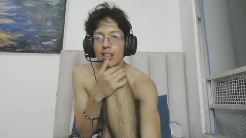 Snapshot of manu_vera8 chatting on 04/08/26, 11:48 Manuel online show from 04/08/26, 11:48