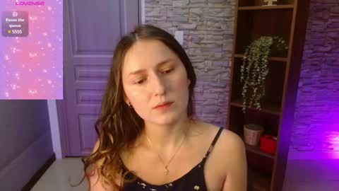 Snapshot of manue_bela chatting on 02/17/25, 11:13 Angela online show from 02/17/25, 11:13