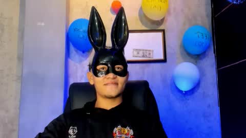 Manuel online show from 11/24/25, 02:00