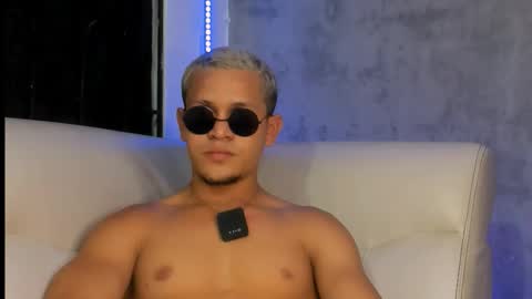 Manuel online show from 12/02/25, 03:45