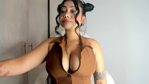 MANUELA online show from 09/20/25, 03:24