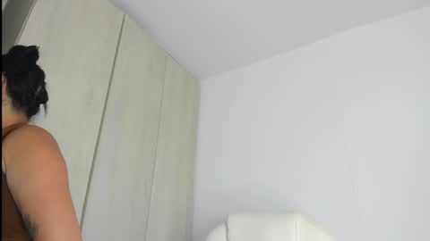 Snapshot of manuela_anderson chatting on 03/29/26, 02:17 MANUELA online show from 03/29/26, 02:17