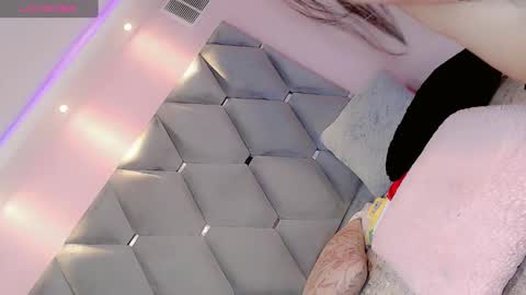 Snapshot of manuela_kingsley chatting on 01/02/25, 05:39 Manuela Kingsley online show from 01/02/25, 05:39