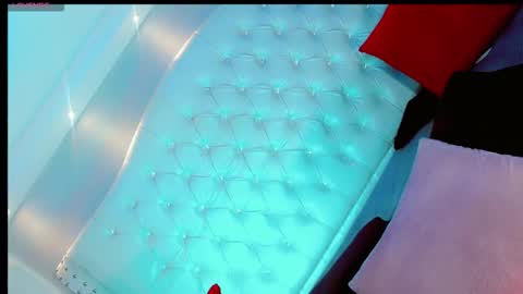 Manuela Kingsley online show from 01/12/26, 11:59