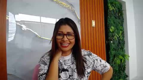 manuela_lara_ online show from 03/12/26, 04:13