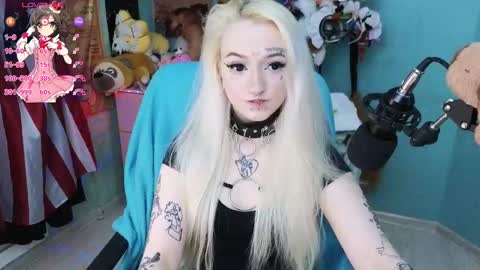 Manuela online show from 02/25/25, 03:16