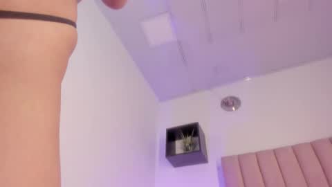 manu 3 online show from 09/10/25, 04:01