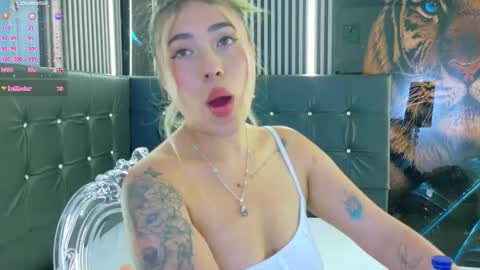 Snapshot of manuelaveelez chatting on 10/02/25, 06:37 Manuela  online show from 10/02/25, 06:37