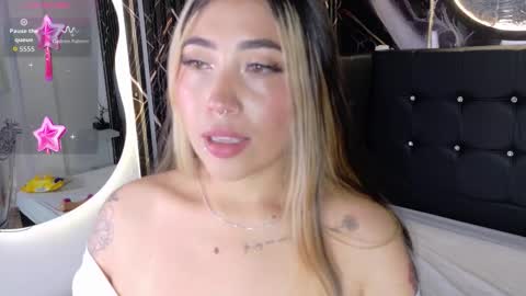 Manuela  online show from 11/11/25, 04:56